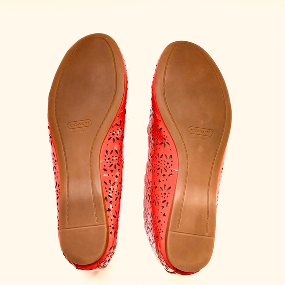 Coach CARSIN Red Laser Cut Out Perforated Patent Leather Ballet Flat Shoes Sz 7 - Picture 6 of 9